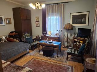 ea_IMG_30b3d0cc0d16184904fed41a26053d2f_V