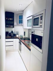 ea_IMG_c407d0db50e8b18a6bc56caa769eaff8_V_450x600